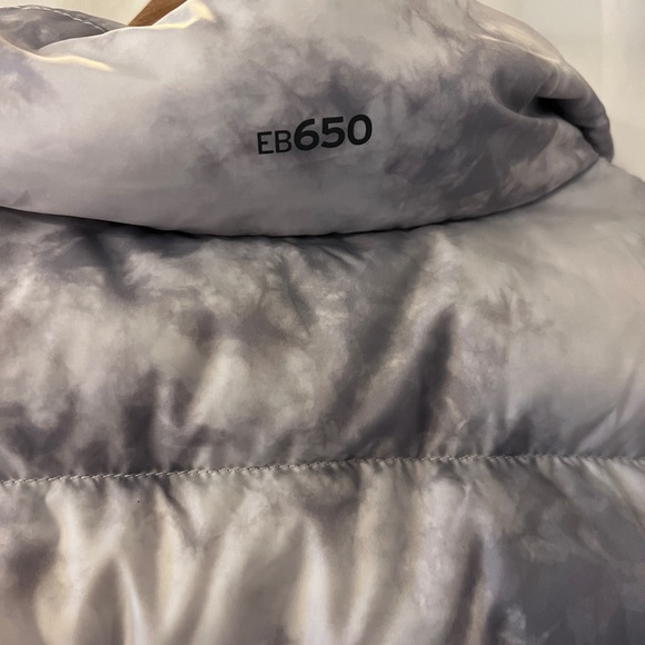 Eddie Bauer down puffer vest women’s size Medium - Picture 5 of 8